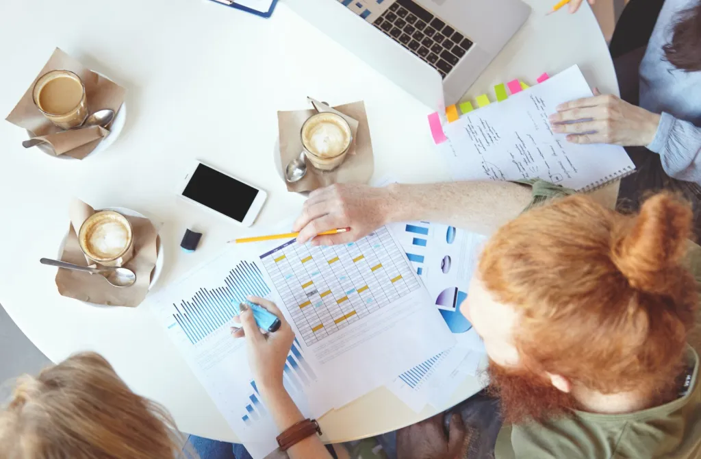 نرم افزار برنامه ریزی تولید و پیش ‌بینی تامین با ERP