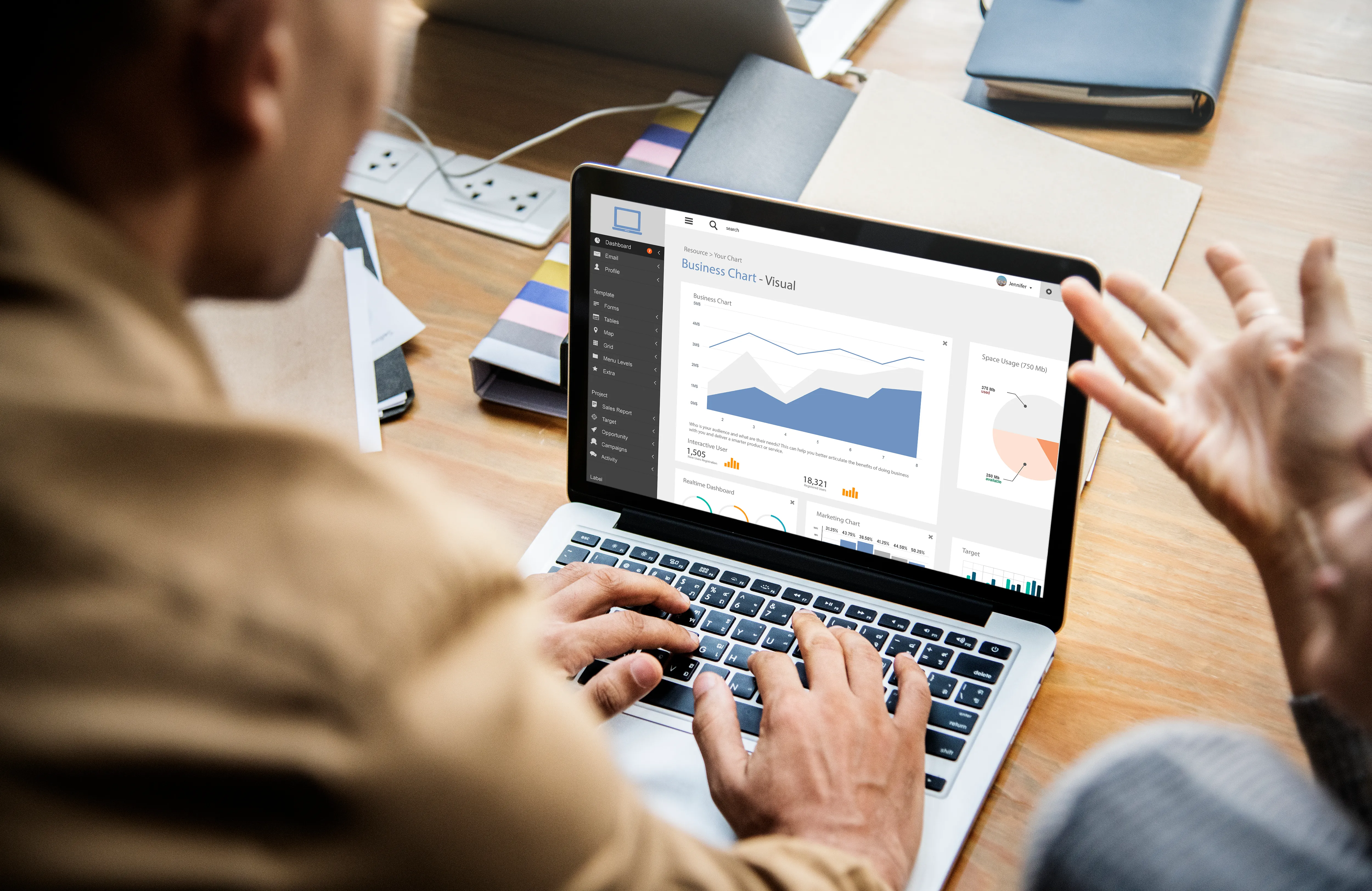 بازاریابی داده‌ محور چیست؟ آموزش کامل Data Driven Marketing